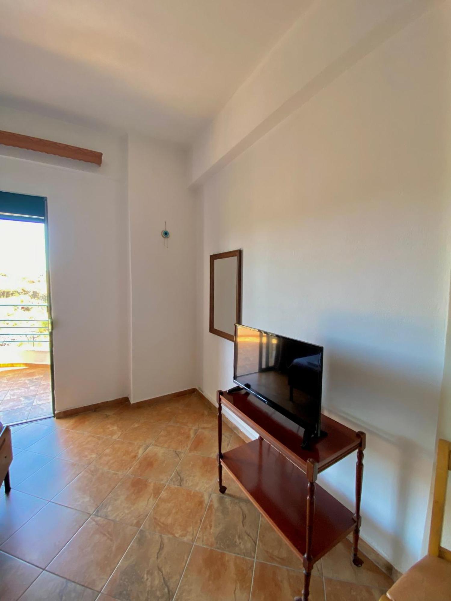 El Rio Apartments ซารานเดอ ภายนอก รูปภาพ