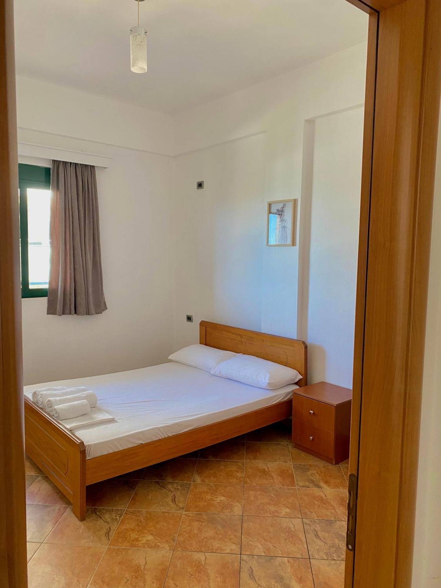 El Rio Apartments ซารานเดอ ภายนอก รูปภาพ