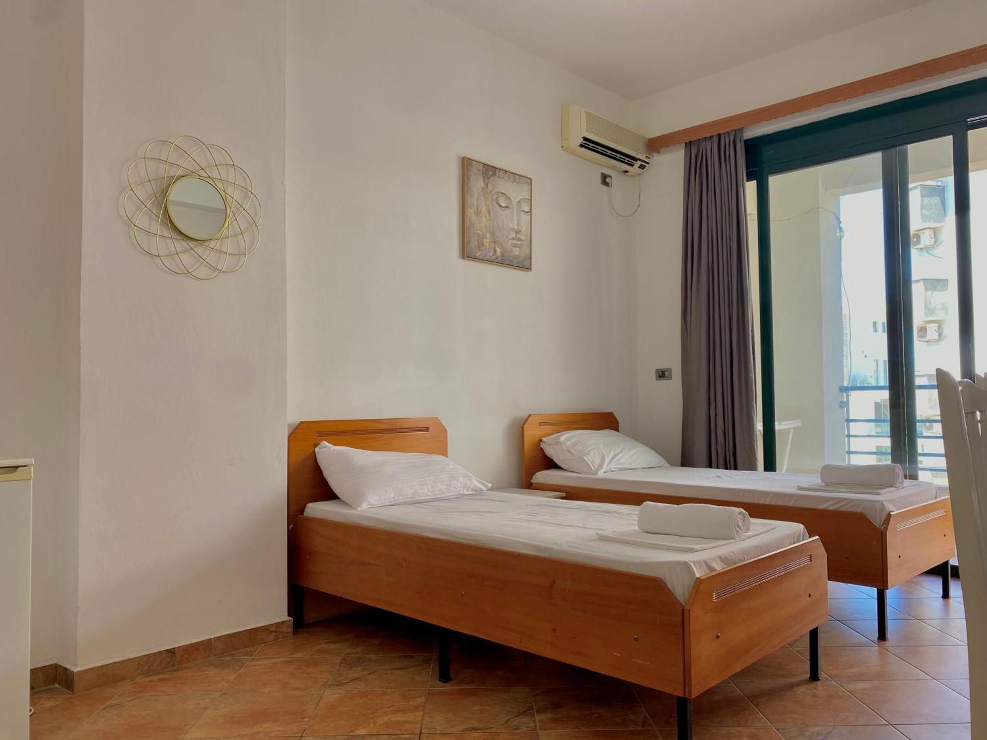 El Rio Apartments ซารานเดอ ภายนอก รูปภาพ